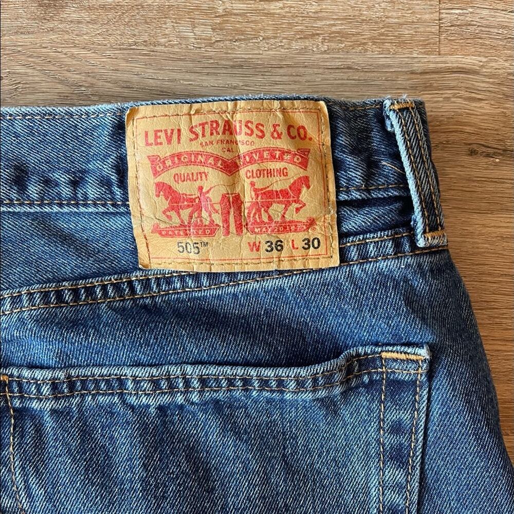 Mens Levi’s 505 Size 36x30 - Picture 3 of 3